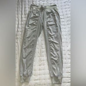 Lululemon Dance Studio Joggers LINED